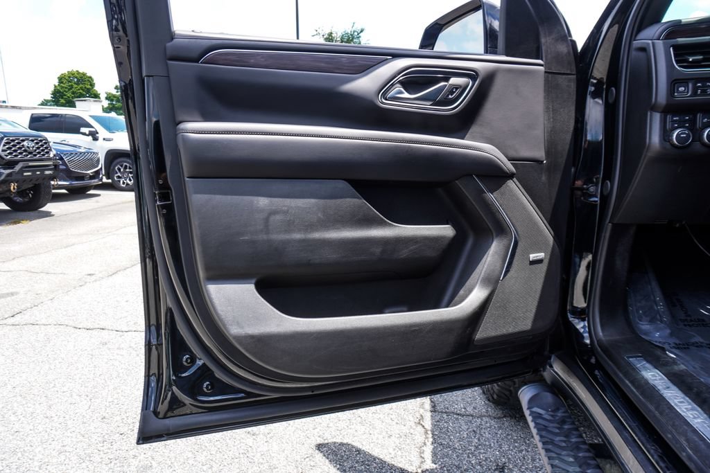 Used 2024 Chevrolet Tahoe Z71 AWD/4WD image 16