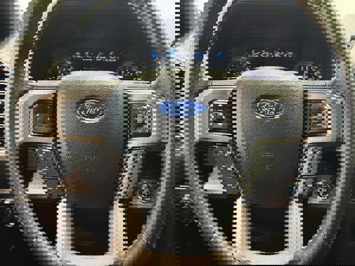 Used 2020 Ford Expedition XLT image 15