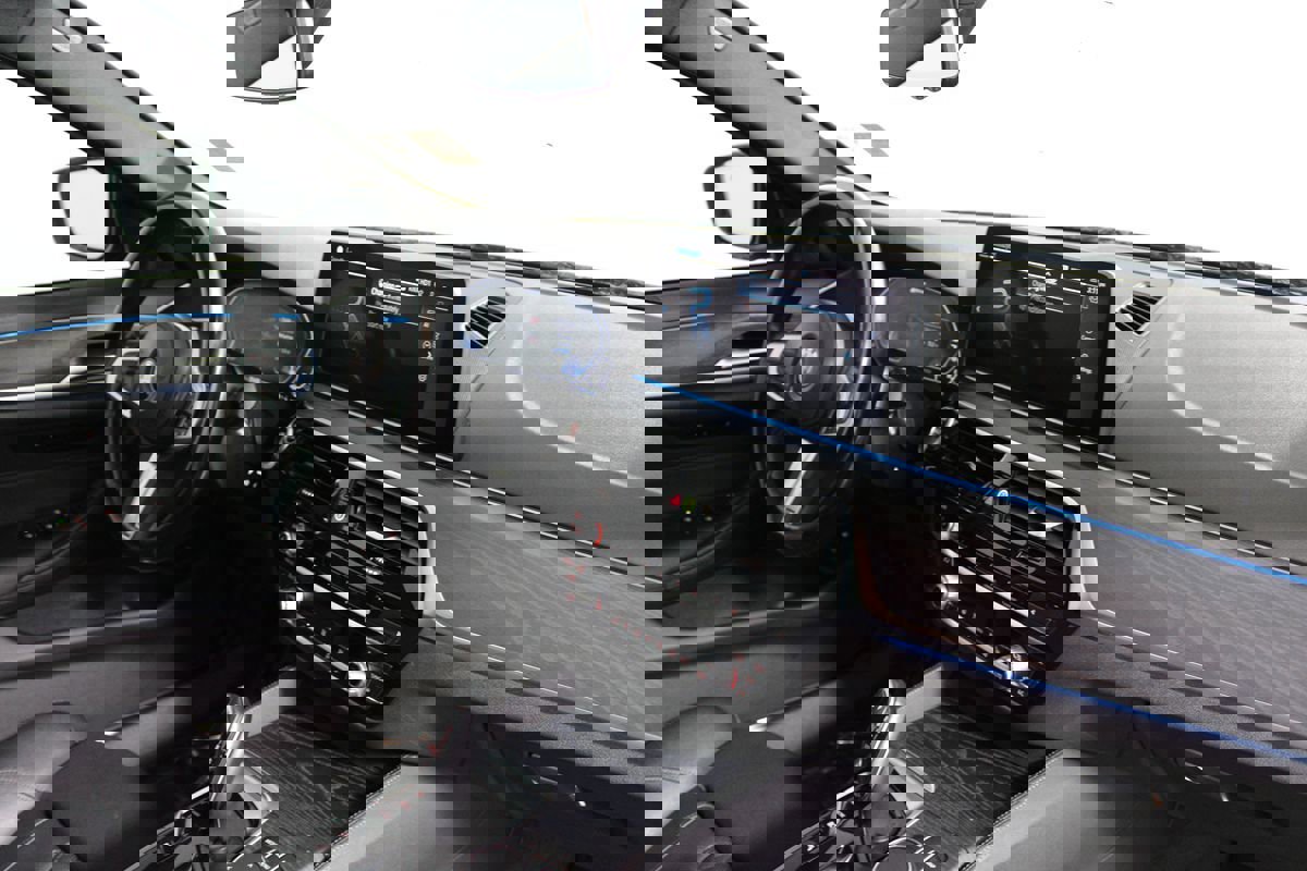 Used 2023 BMW 530e 530e w/ M Sport Package image 13