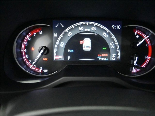 Used 2021 Toyota RAV4 Limited image 13