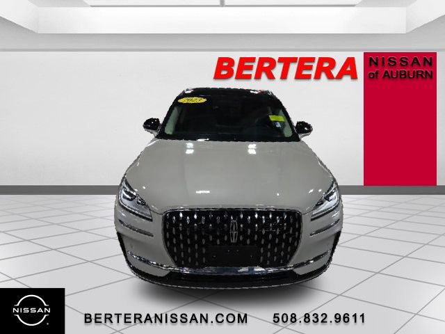 Used 2023 Lincoln Corsair Reserve w/ Equipment Group 201A image 3