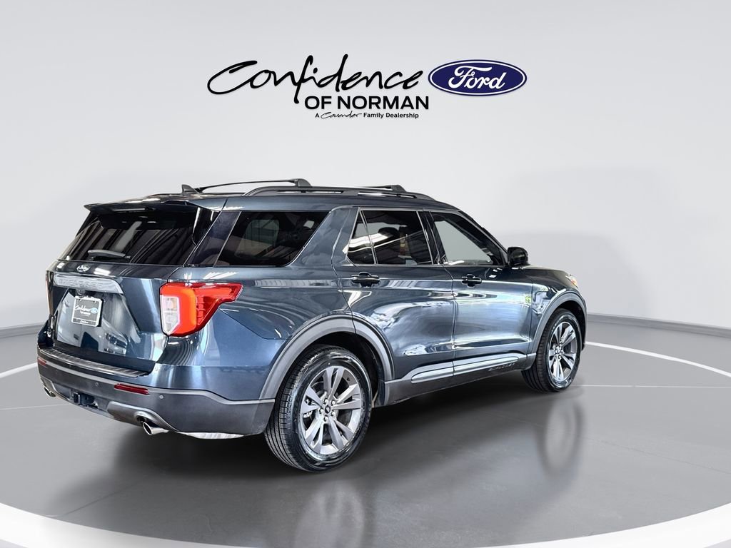 Used 2023 Ford Explorer XLT w/ Equipment Group 202A RWD image 9