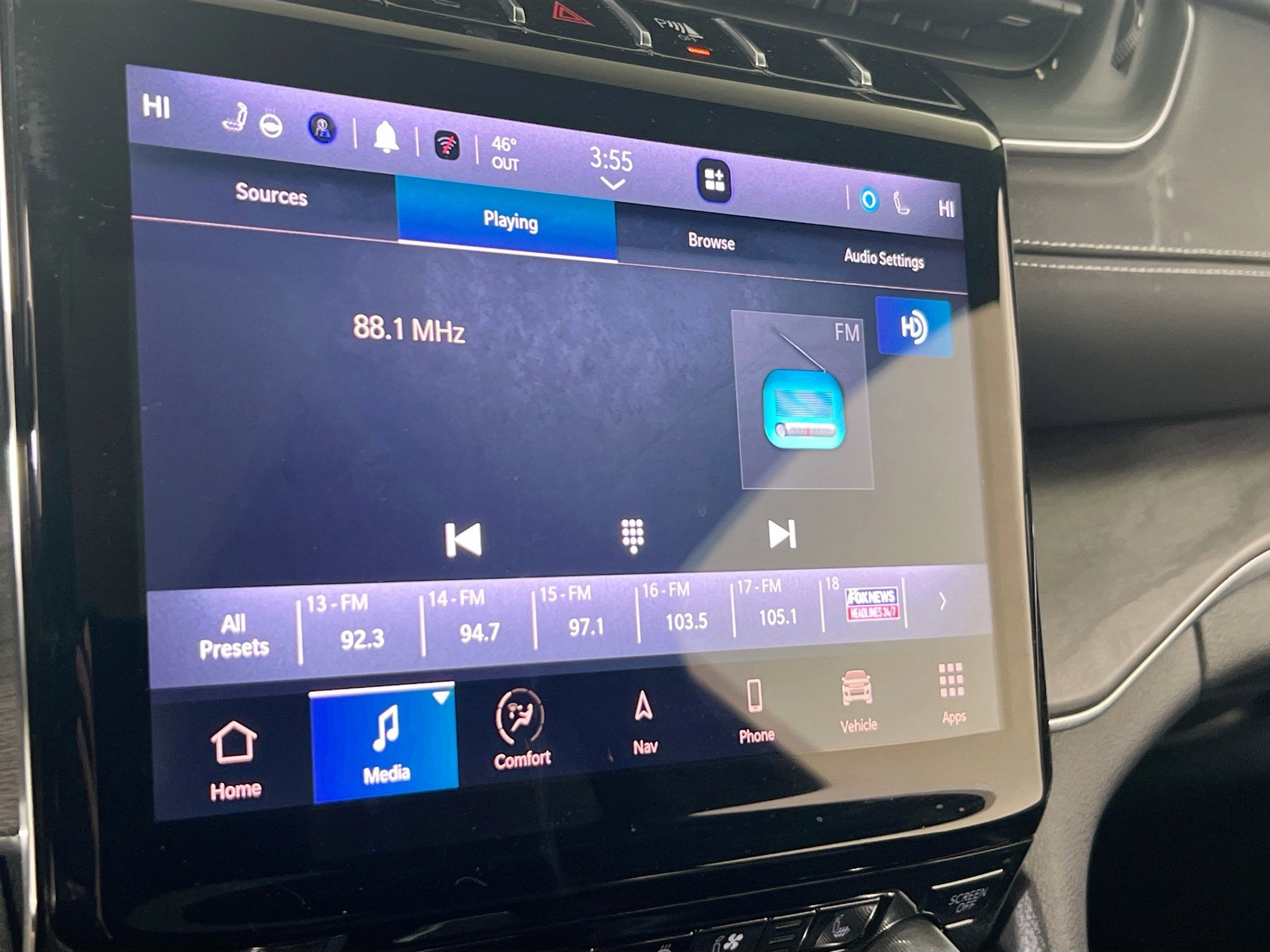 Used 2022 Jeep Grand Cherokee Overland w/ Adv Protech Group III image 15