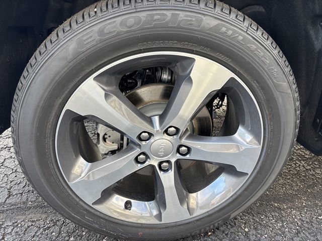 New 2025 Jeep Grand Cherokee Limited w/ Trailer Tow Package image 30