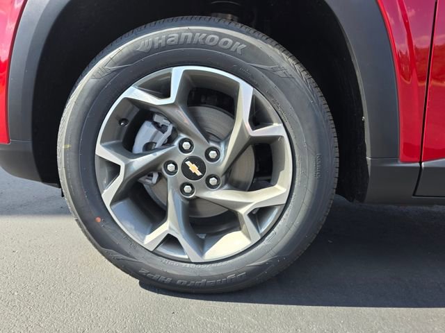 New 2026 Chevrolet Trax LT w/ Sunroof Package image 7