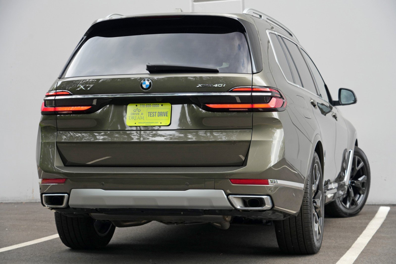 Used 2025 BMW X7 xDrive40i AWD/4WD image 5