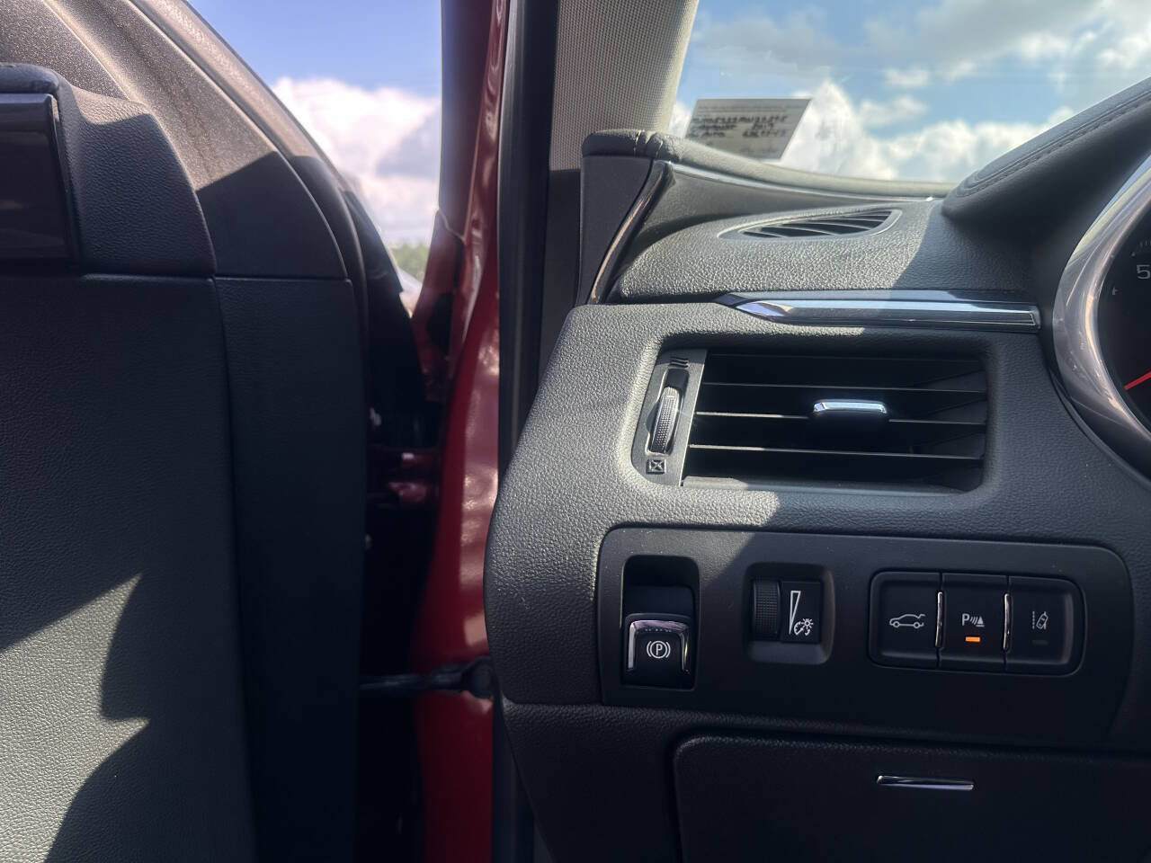 Used 2019 Chevrolet Impala Premier w/ Premier Confidence Package image 11
