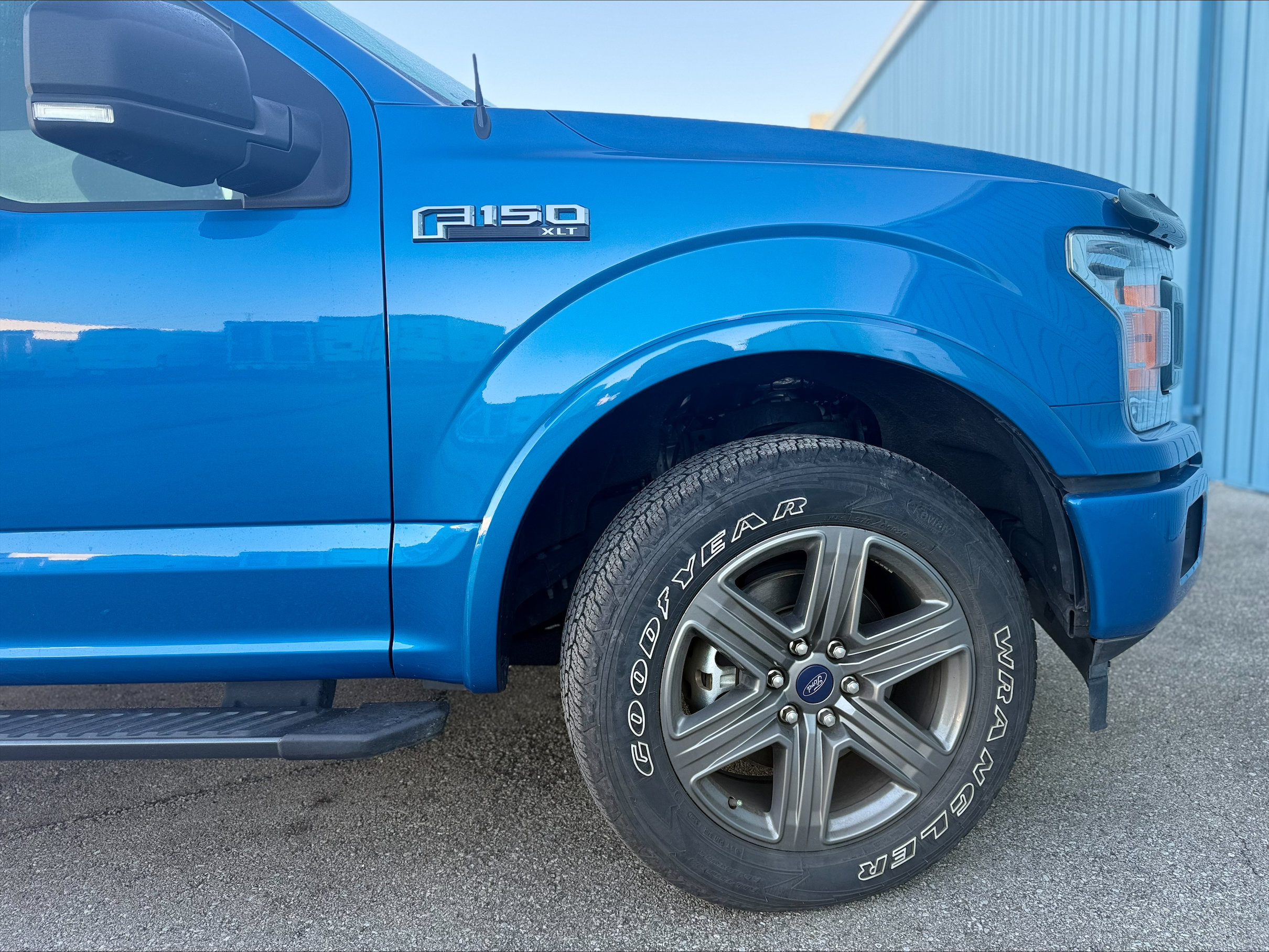Used 2020 Ford F150 XLT w/ Equipment Group 302A Luxury AWD/4WD image 5