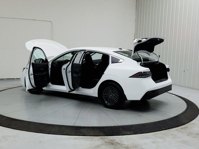 New 2026 Nissan Sentra SV w/ SV Convenience Package image 13