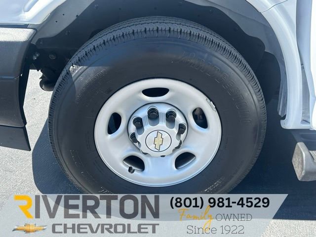 Used 2023 Chevrolet Express 3500 LS image 26