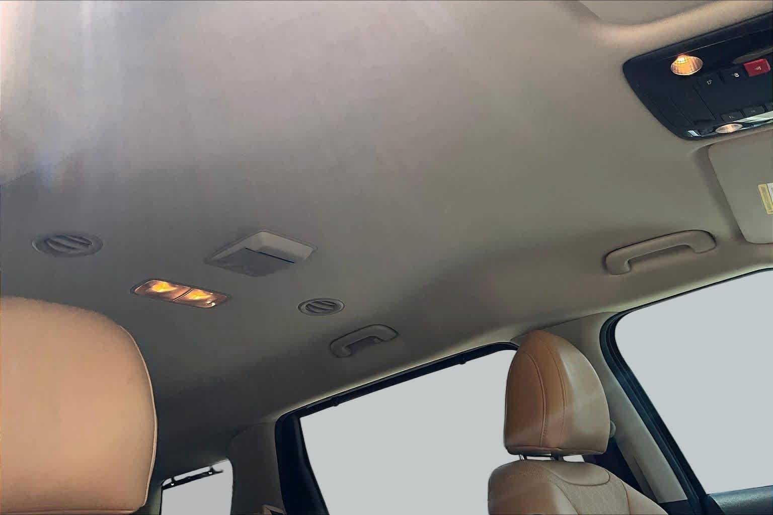 Used 2023 Kia Carnival EX FWD image 13
