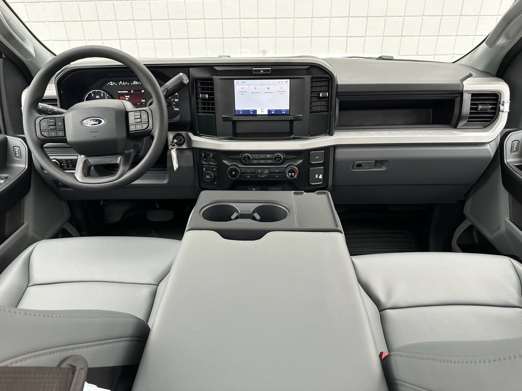 New 2026 Ford F550 4x4 Regular Cab Super Duty image 17