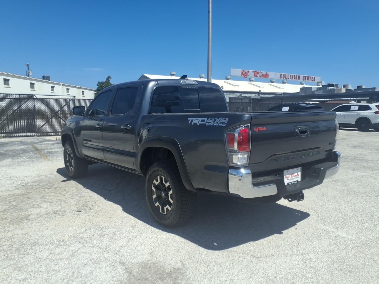 Used 2021 Toyota Tacoma TRD Off-Road AWD/4WD image 4