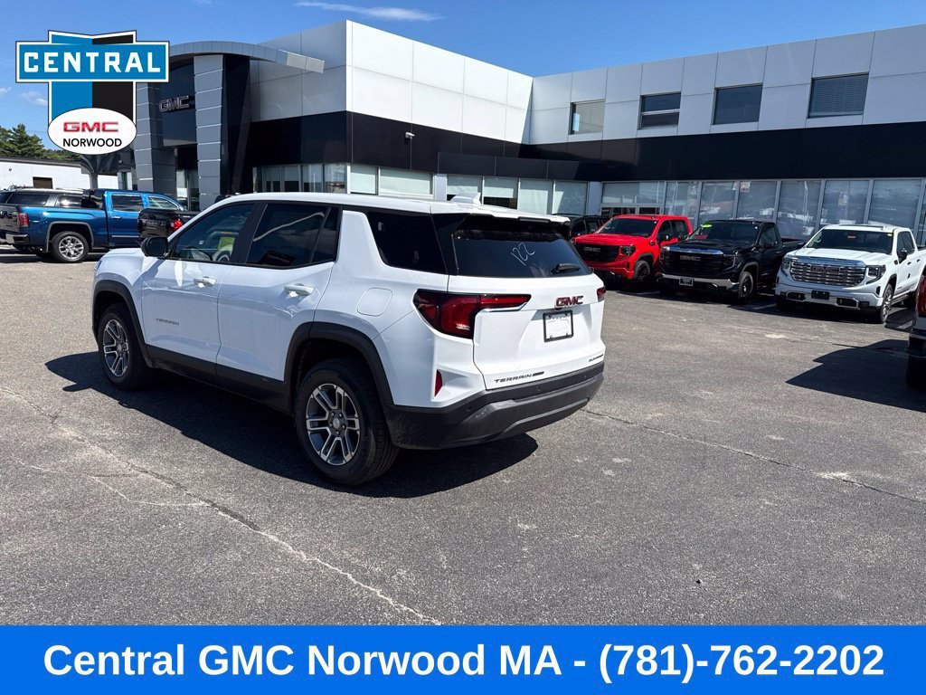 New 2027 GMC Terrain Elevation w/ Technology Package II AWD/4WD image 3