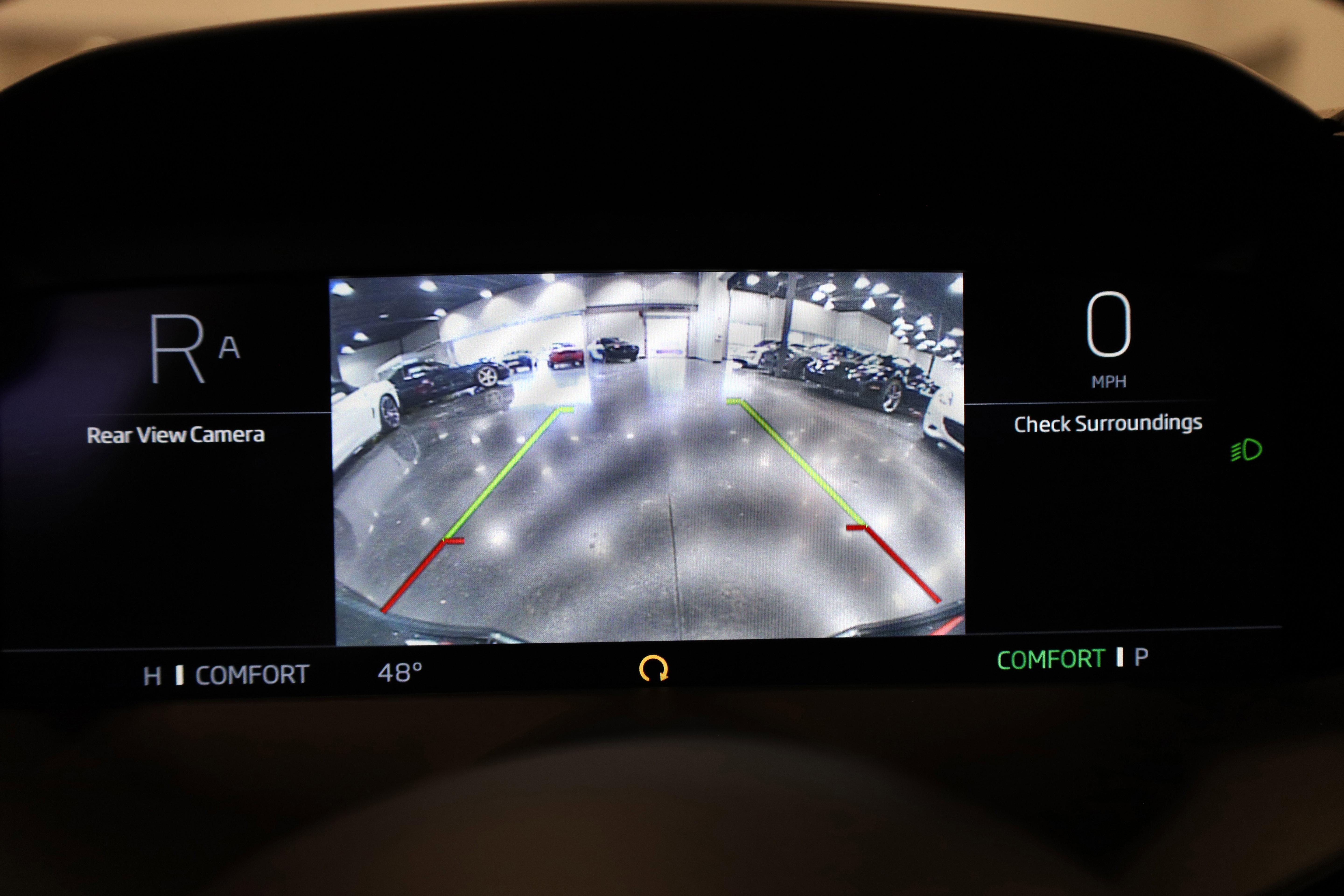 Used 2025 McLaren 750S image 32