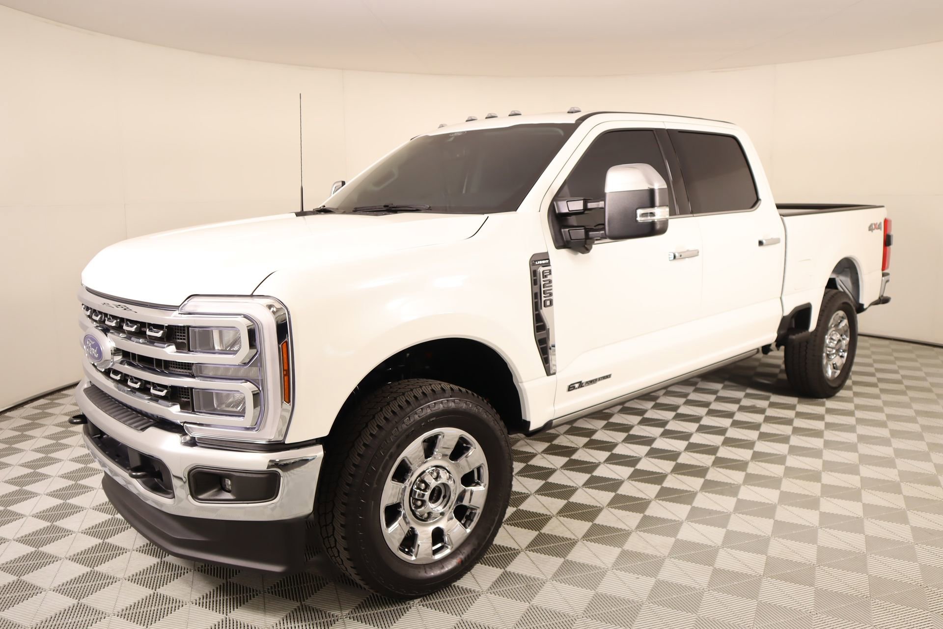 Used 2026 Ford F250 Lariat w/ Chrome Package image 11
