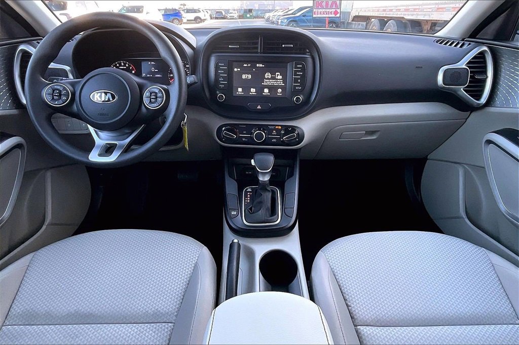 Certified 2021 Kia Soul LX image 14