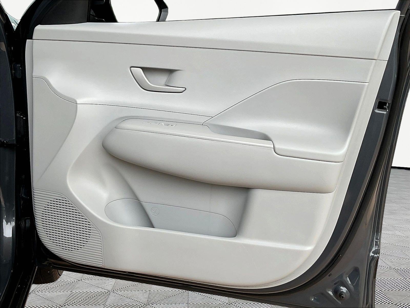 Used 2024 Hyundai Kona SEL FWD image 27