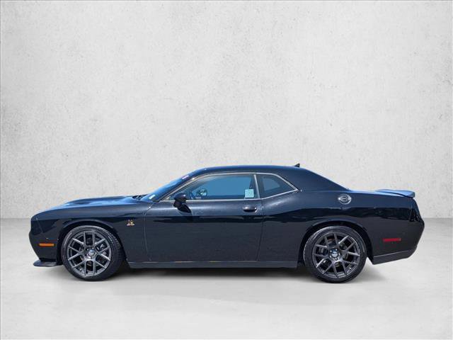 Used 2016 Dodge Challenger R/T Scat Pack w/ Leather Interior Group RWD image 9