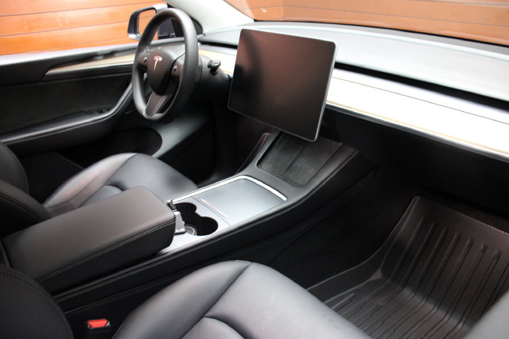 Used 2023 Tesla Model Y Long Range AWD/4WD image 8
