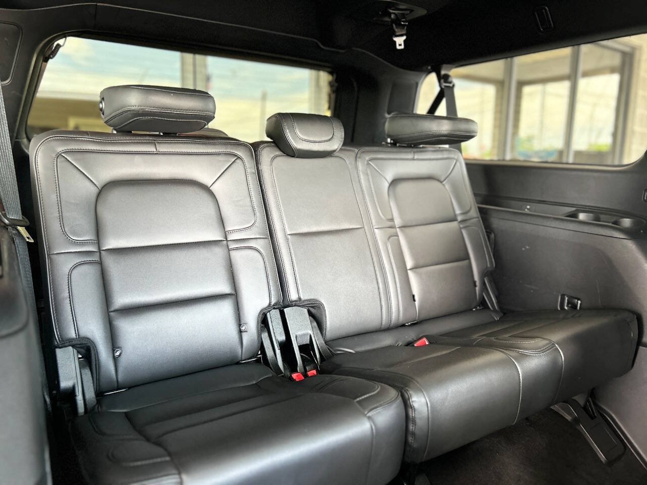 Used 2018 Lincoln Navigator L Reserve w/ Technology Package AWD/4WD image 55