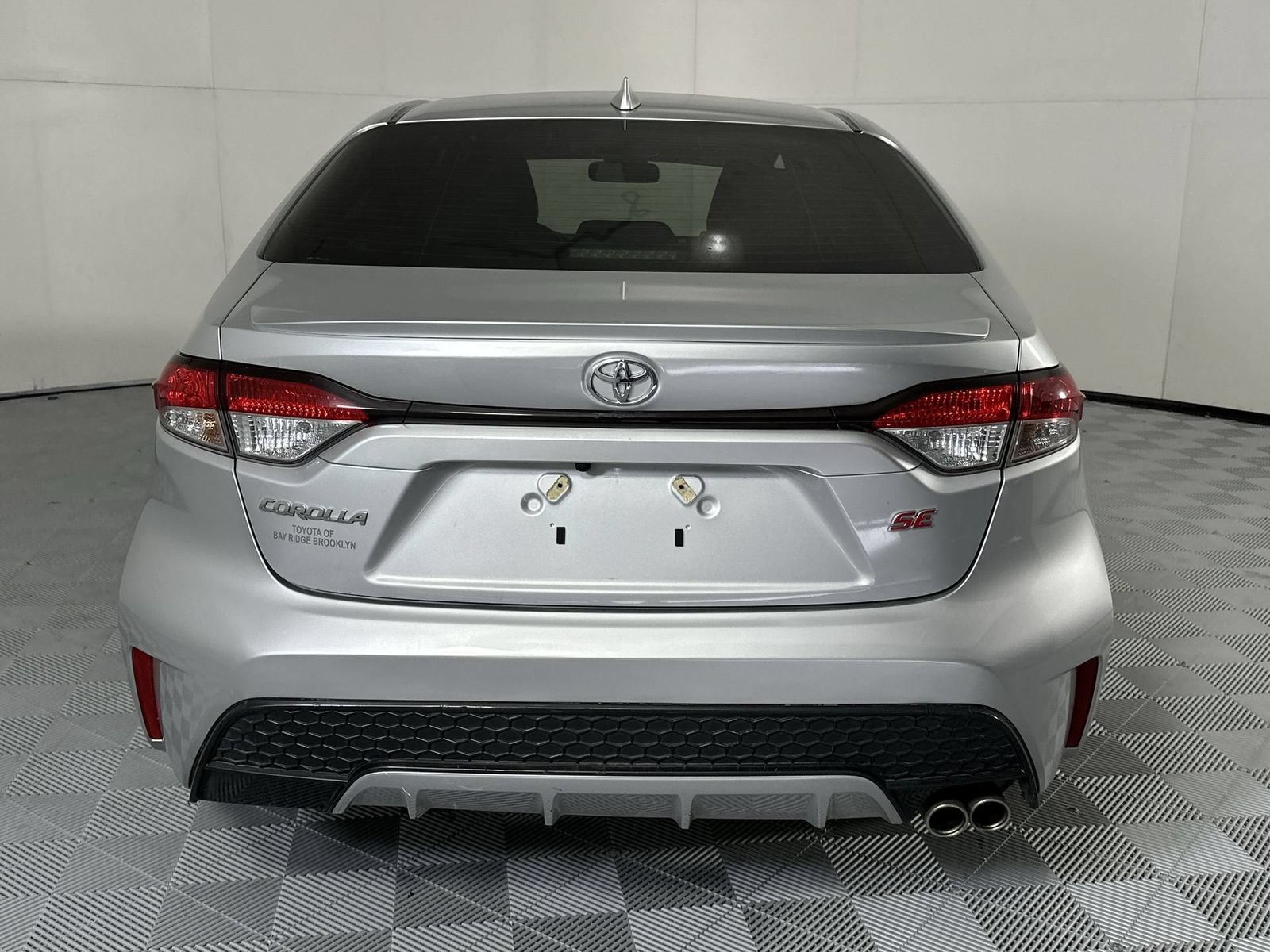 Used 2022 Toyota Corolla SE w/ Carpet Mat Package (TMS) FWD image 7
