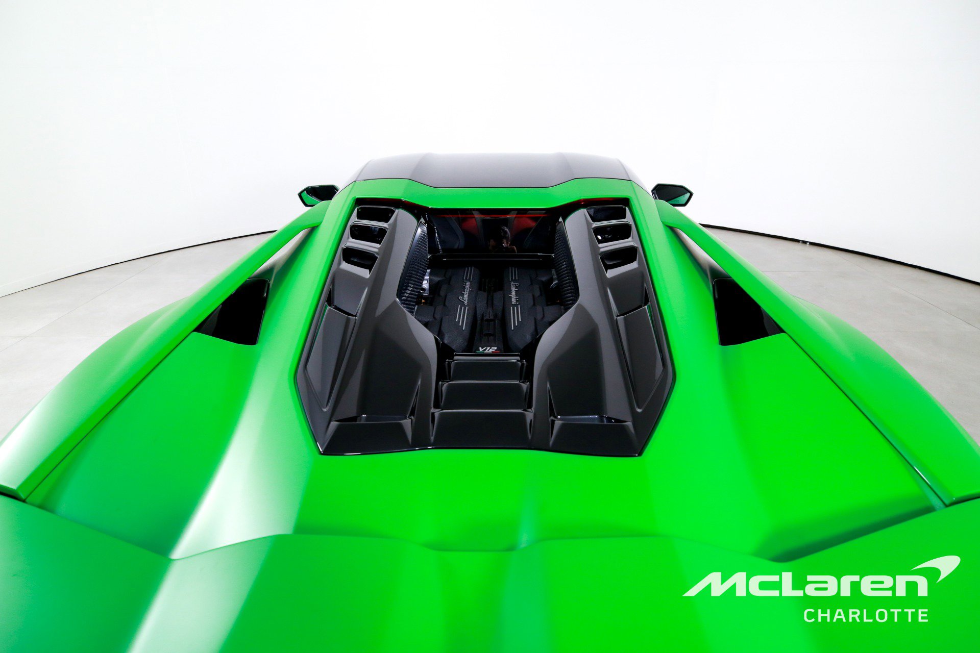Used 2024 Lamborghini Revuelto image 20