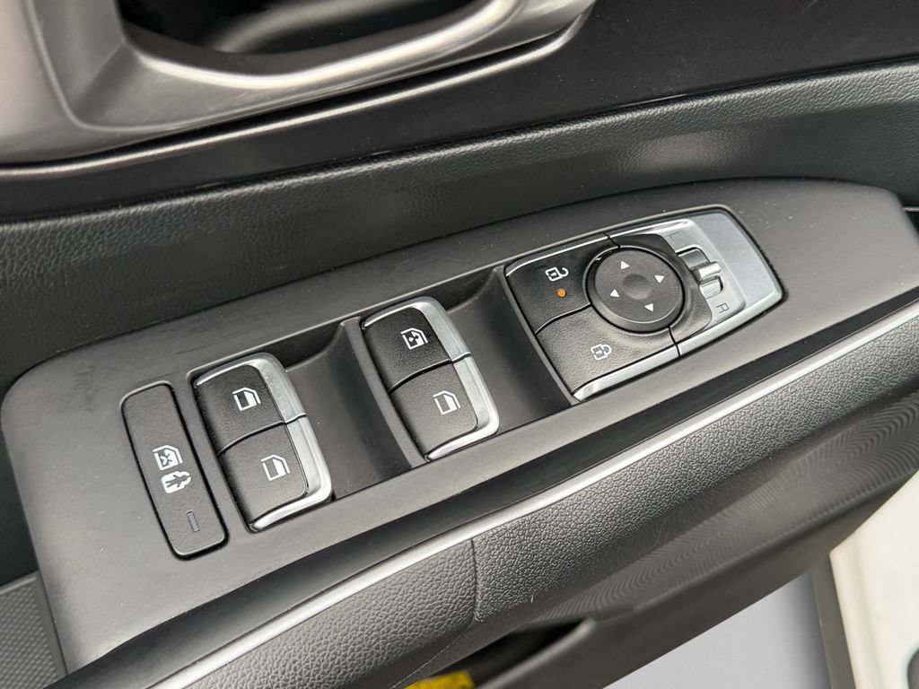 Used 2024 Kia Sorento S FWD image 20