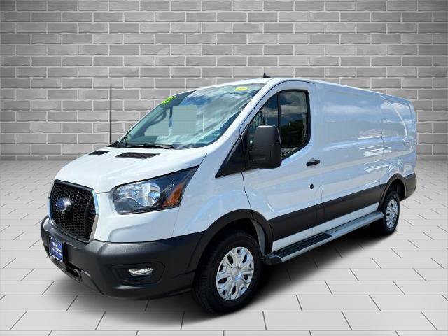 Certified 2025 Ford Transit 250 Low Roof RWD image 14