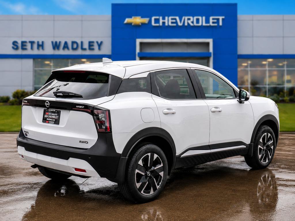 Used 2025 Nissan Kicks SV AWD/4WD image 7