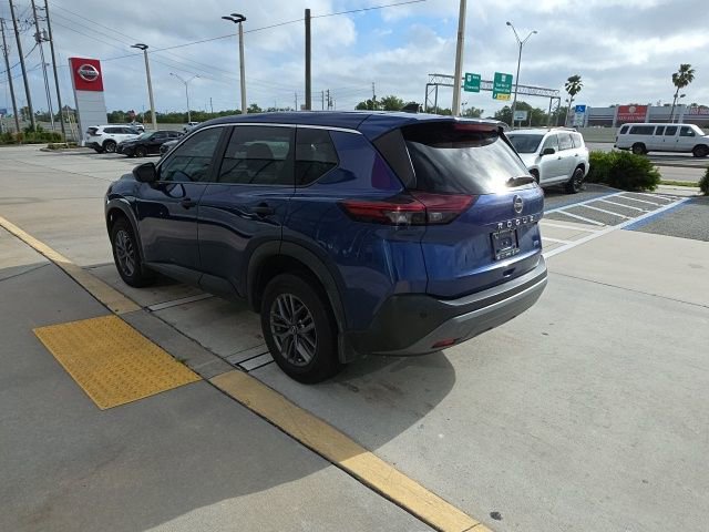 Used 2023 Nissan Rogue S image 6