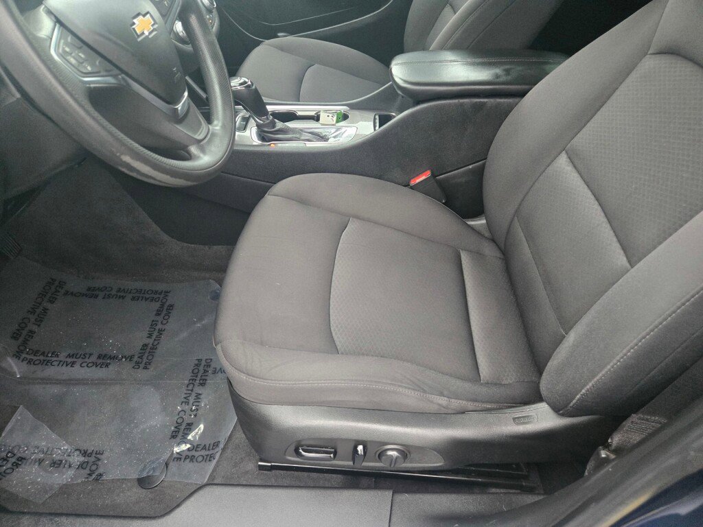 Used 2019 Chevrolet Malibu LT image 21