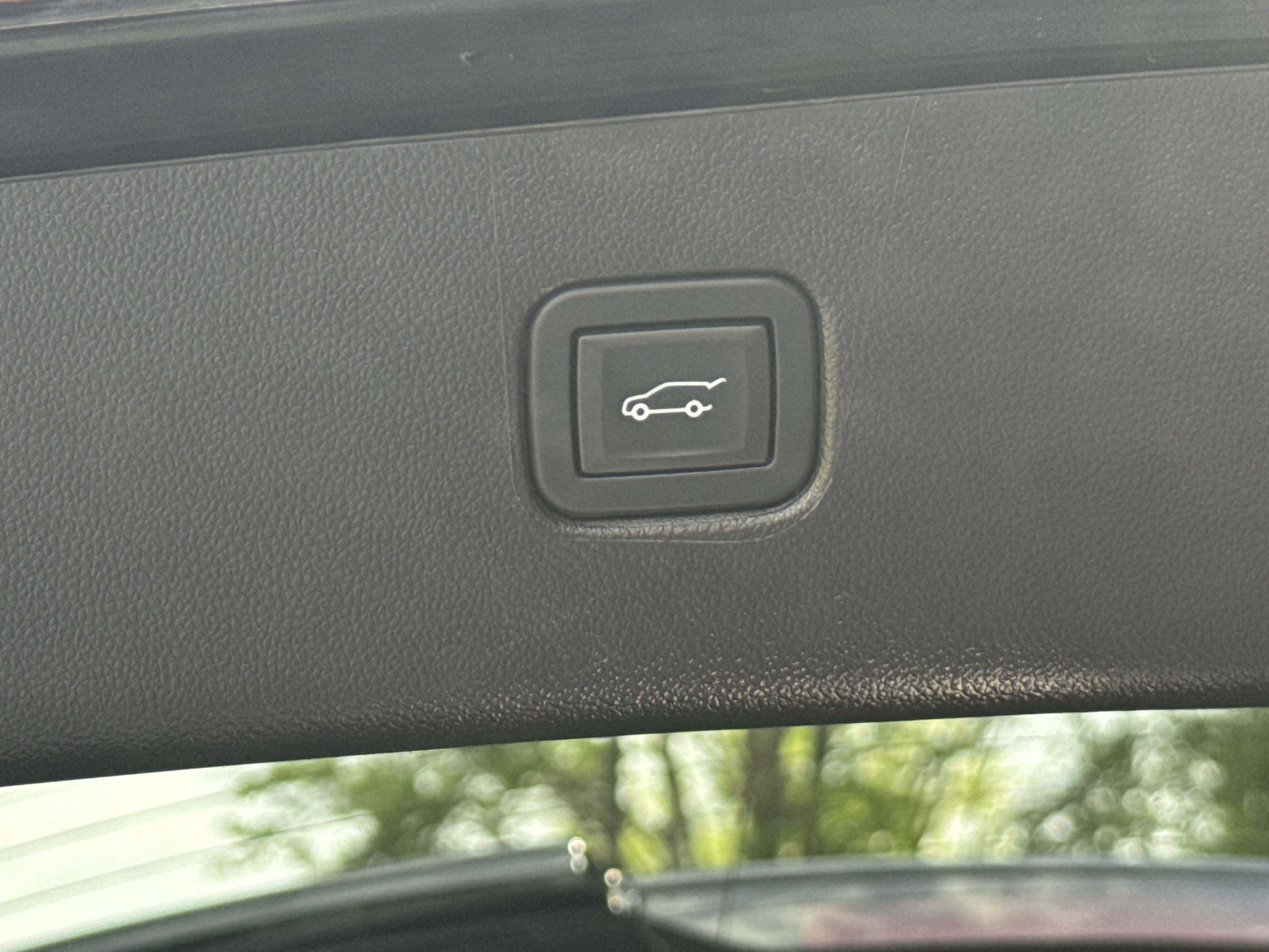 Used 2022 Chevrolet Blazer Premier AWD/4WD image 18