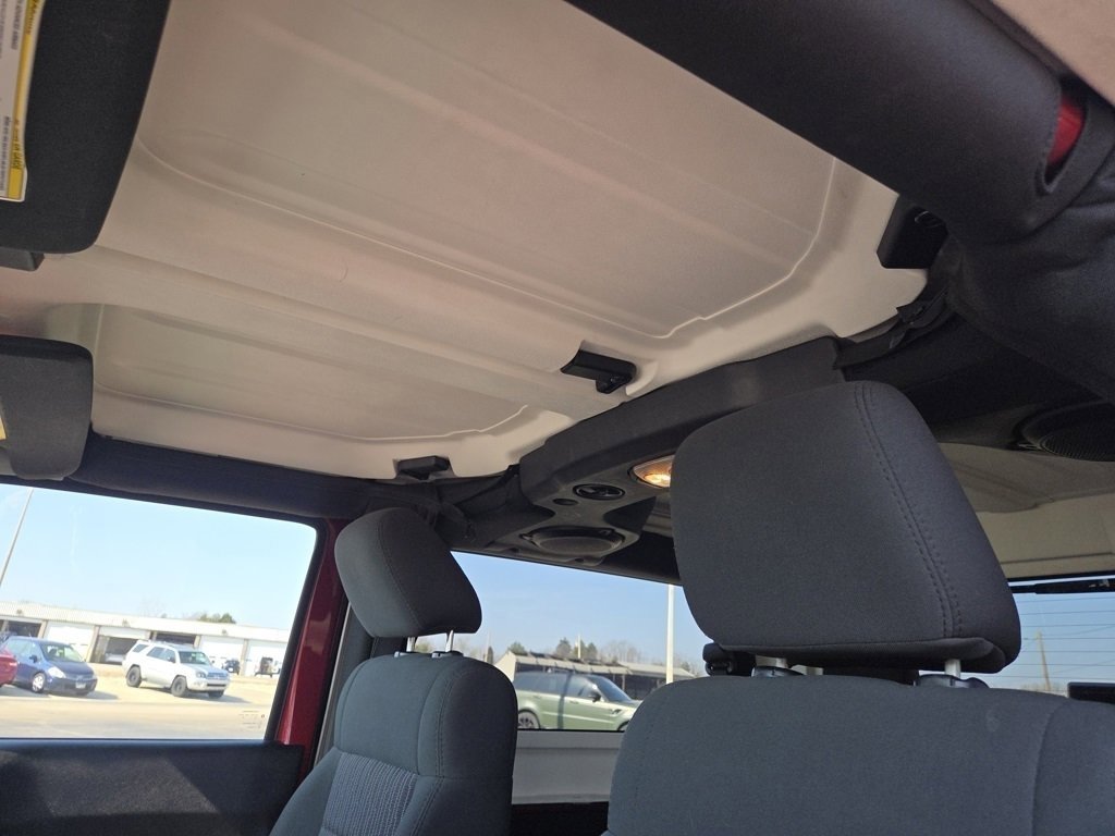 Used 2012 Jeep Wrangler Sahara w/ Connectivity Group image 6