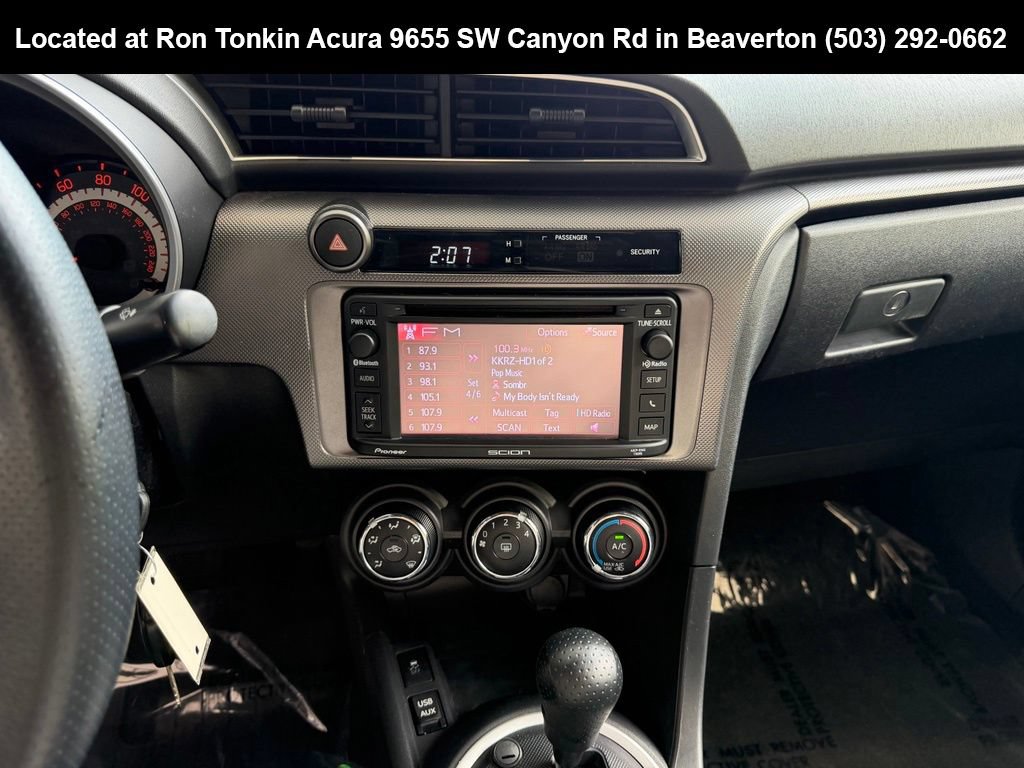 Used 2015 Scion tC FWD image 19