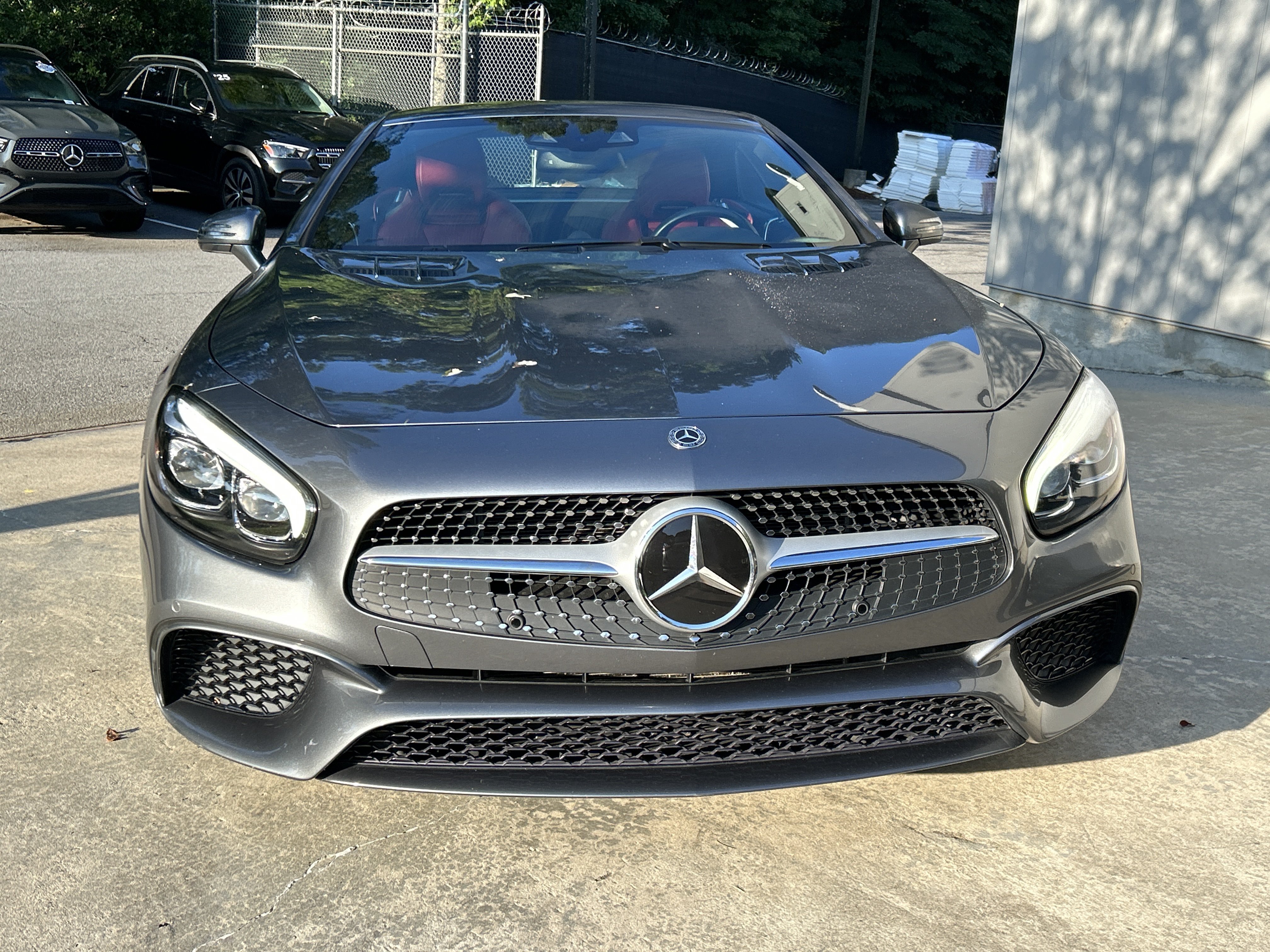 Used 2018 Mercedes-Benz SL 450 image 4