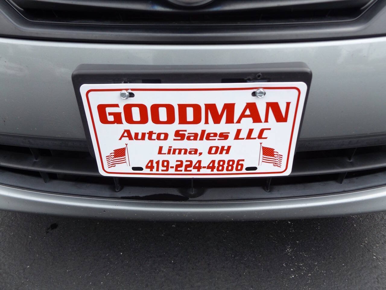 Used 2012 Nissan Versa S w/ Cruise Control Pkg FWD image 4
