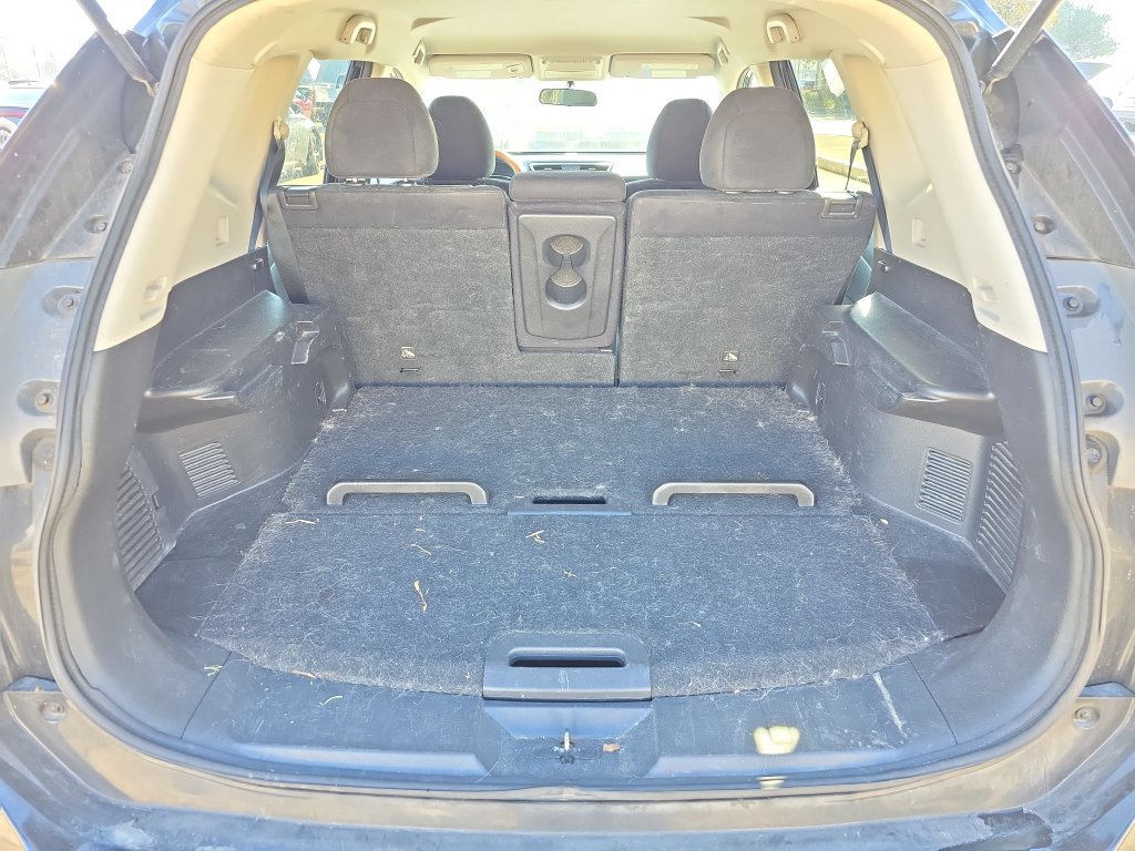 Used 2014 Nissan Rogue SV FWD image 13