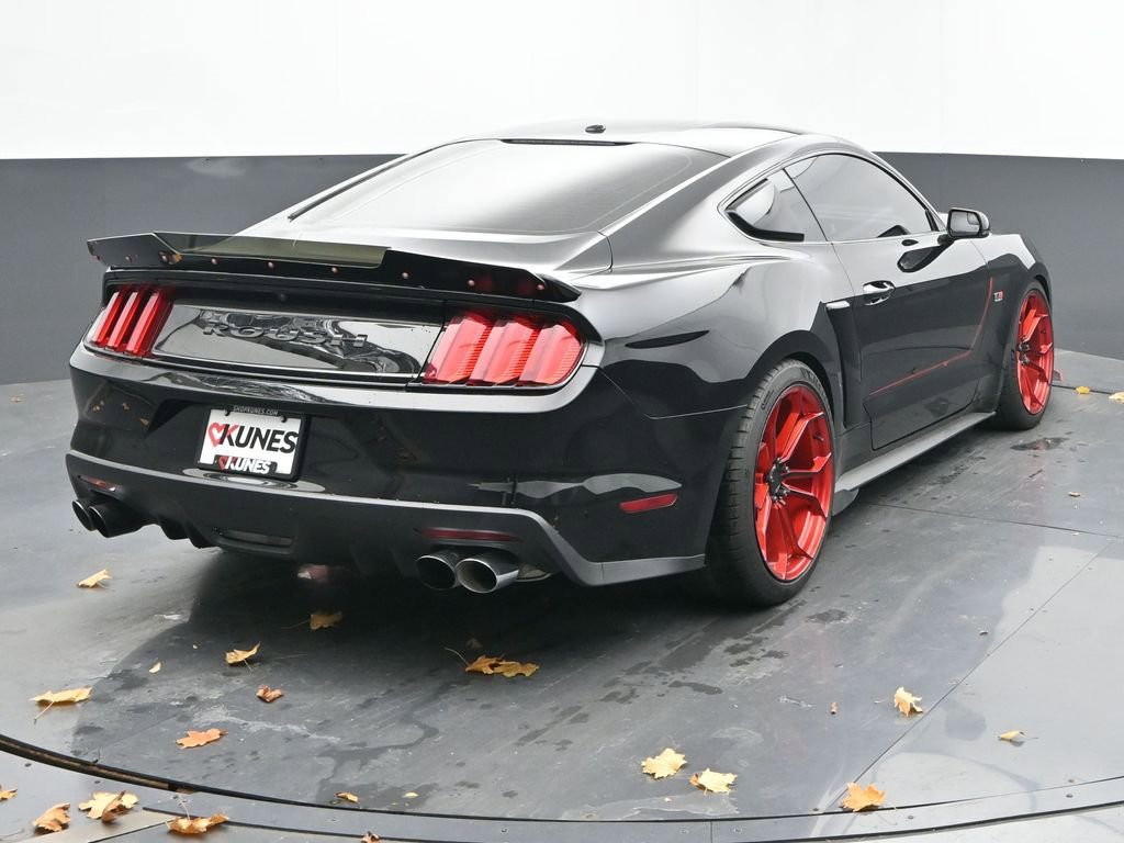 Used 2017 Ford Mustang GT Premium w/ GT Performance Package image 10