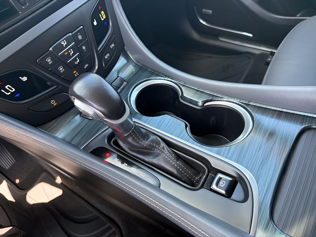 Used 2020 Buick Envision Premium AWD/4WD image 39
