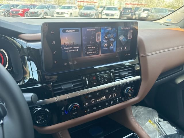 New 2026 Nissan Pathfinder Platinum w/ Cargo Package AWD/4WD image 19