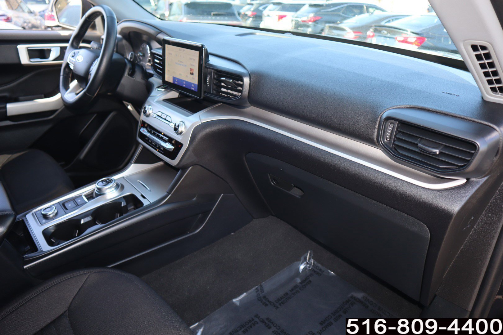 Used 2021 Ford Explorer XLT image 25