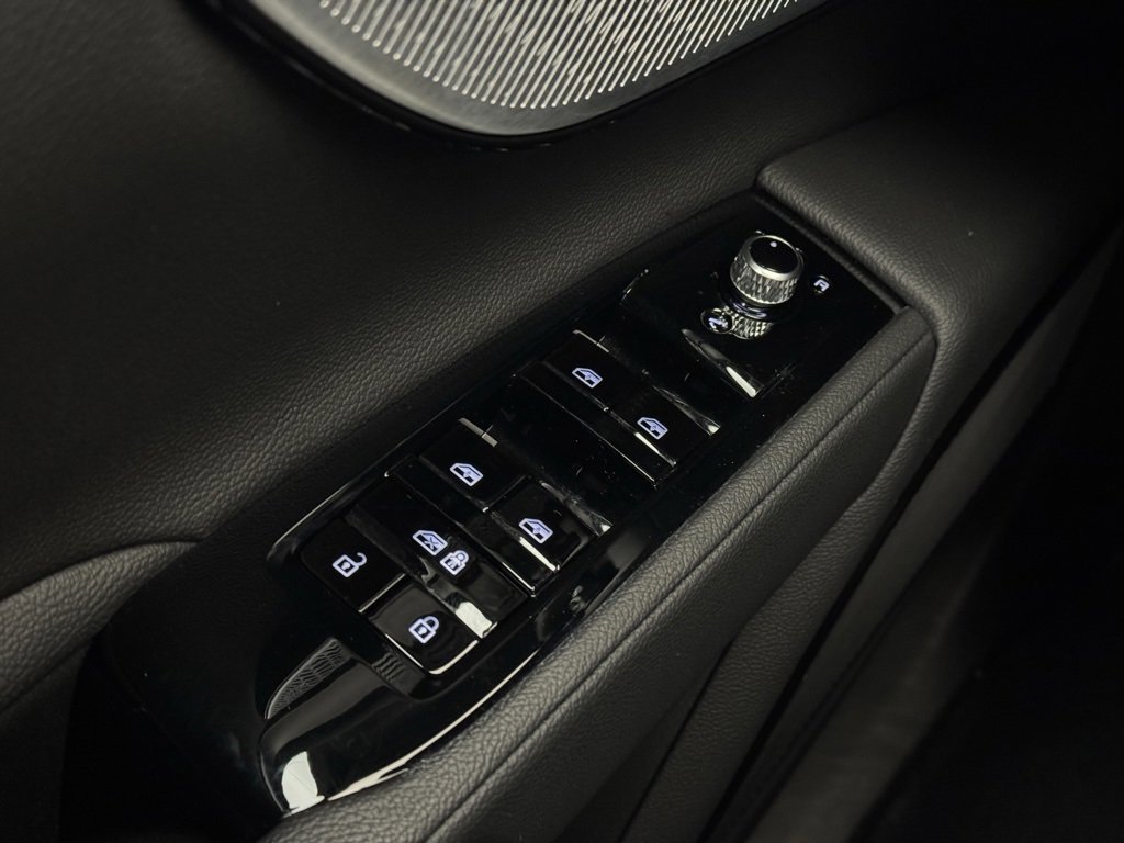 Used 2024 Maserati Grecale GT image 11