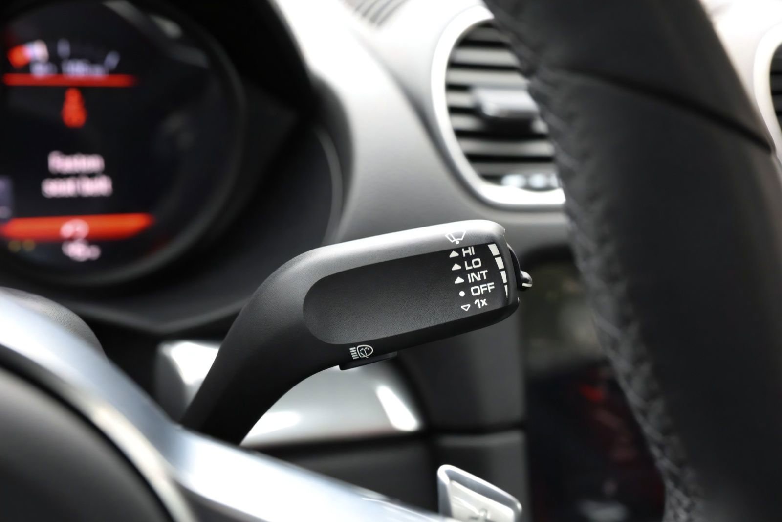 Used 2025 Porsche 718 Cayman RWD image 39