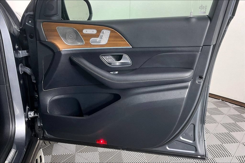 Certified 2023 Mercedes-Benz GLS 450 4MATIC image 16