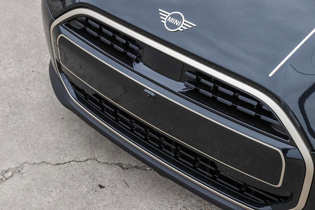 New 2026 MINI Cooper 2-Door Hardtop image 9
