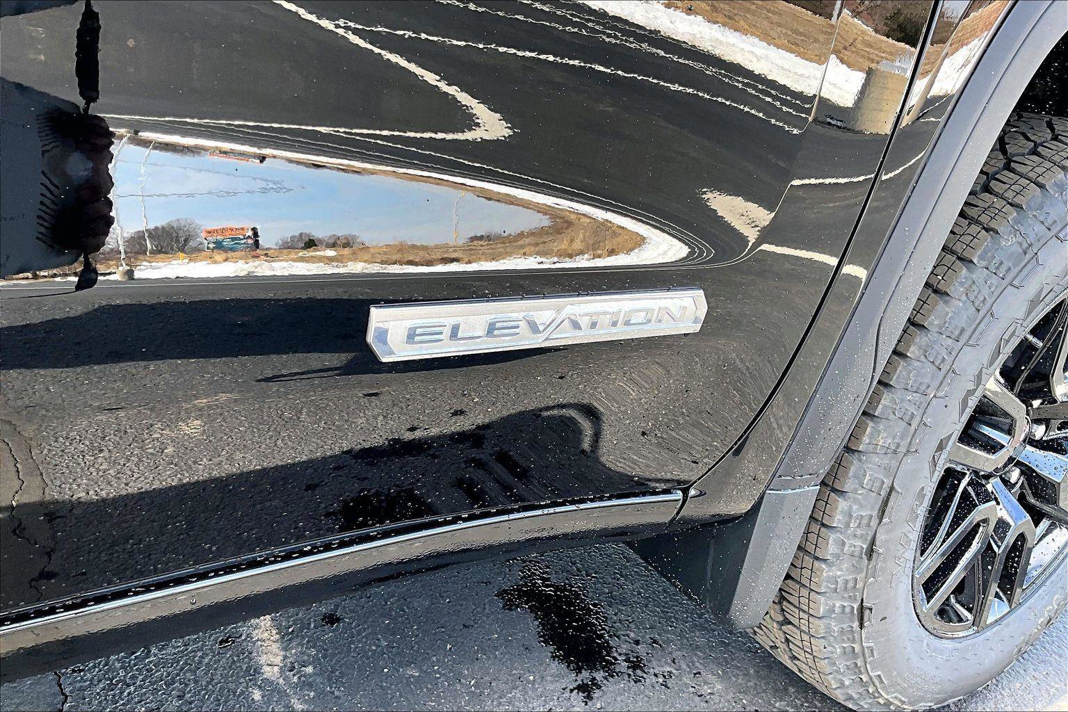 New 2026 GMC Sierra 1500 Elevation image 10