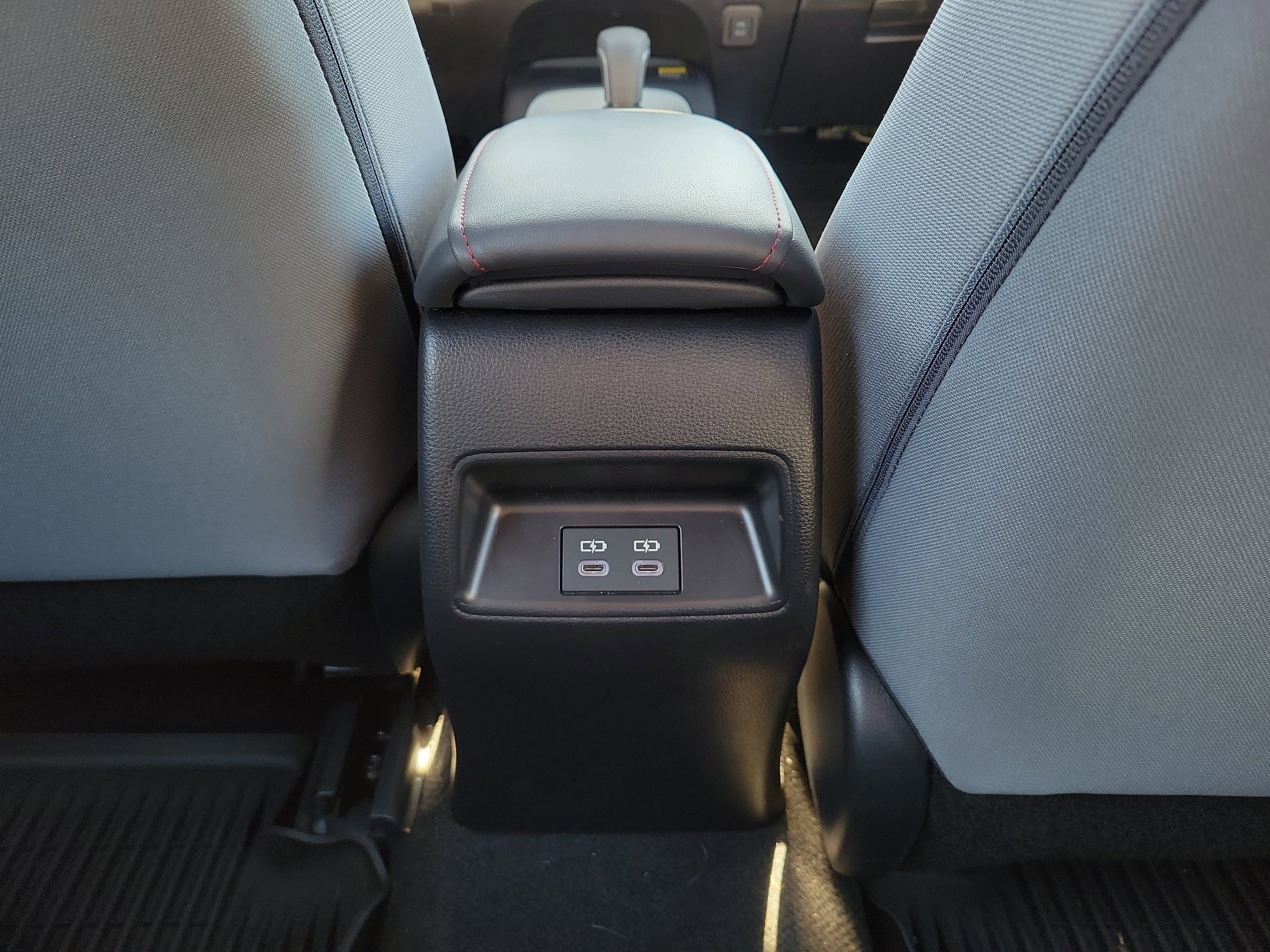 Used 2025 Toyota Corolla SE w/ SE Premium Package image 11