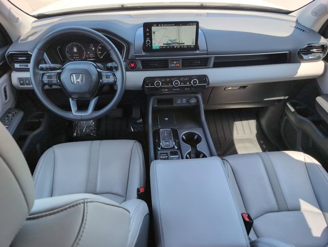 Used 2024 Honda Pilot Touring image 28