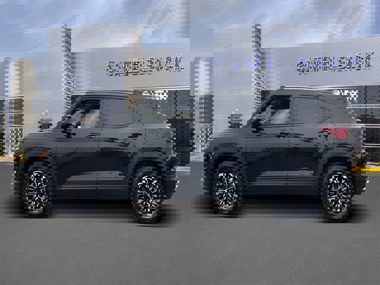 Used 2024 Chevrolet TrailBlazer LT w/ LT Cold Weather Package image 2